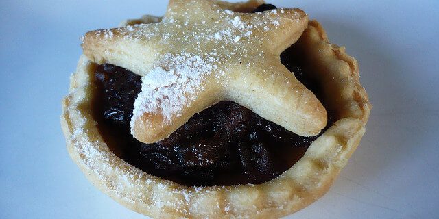 Mince pie by Sarah via Flickr.